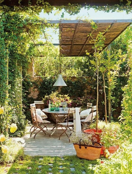 Redecorate Rustic Backyard Garden Design By Marvelous Garden Decor Ideas
