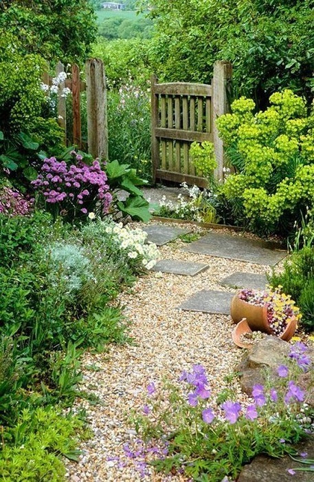 How To Create A Secret Garden Design Ideas In Backyard? Get Inspiring Tips Here