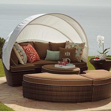 outdoor round daybed